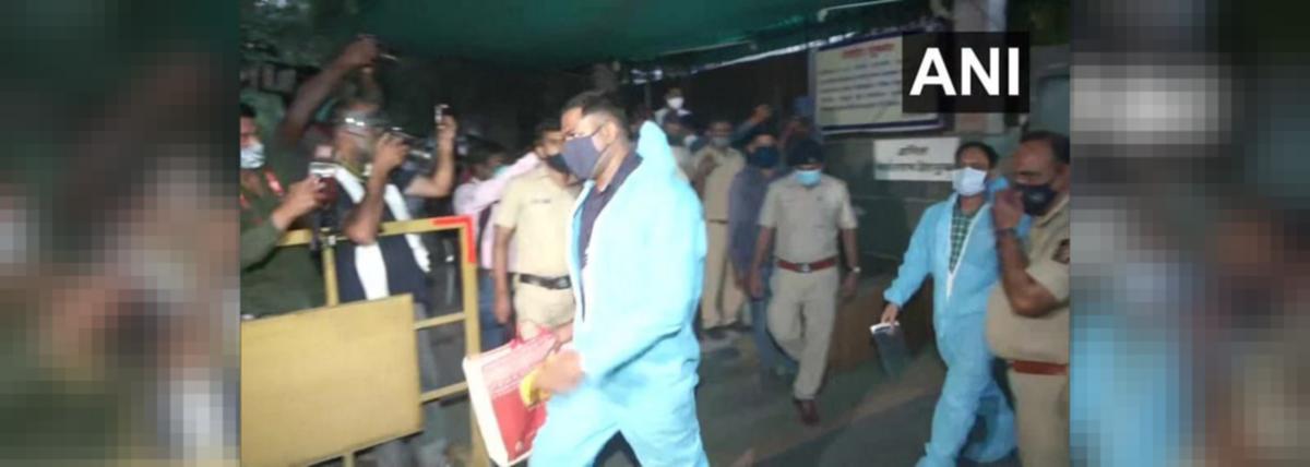 Corruption Case Cbi Team Leaves Ex Maharashtra Home Minister Anil Deshmukh S Residence In Mumbai After Conducting Searches