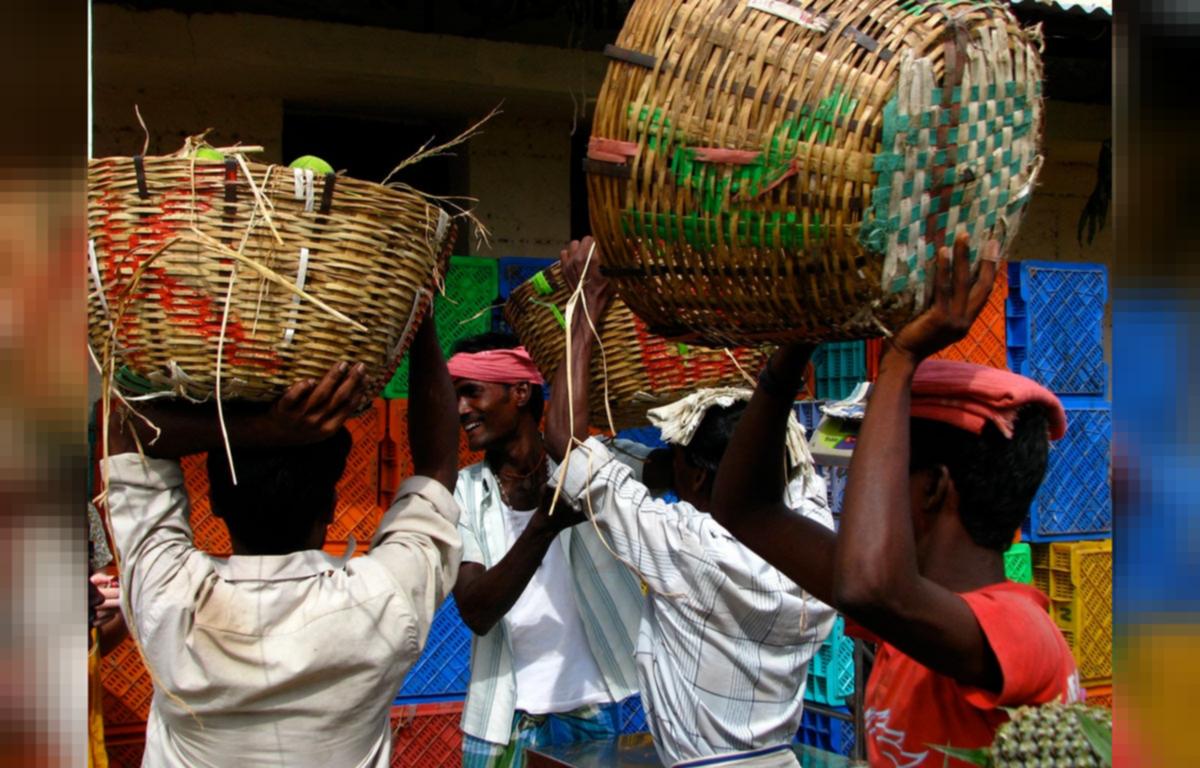 The Social Consequences of India's Heat Waves Spell Doom for the Working  Poor