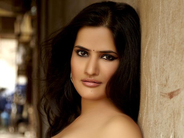 Sona Mohapatra Releases Acoustic Version Of O Ri Chiraiya Sona Mohapatra Releases Acoustic Version Of O Ri Chiraiya
