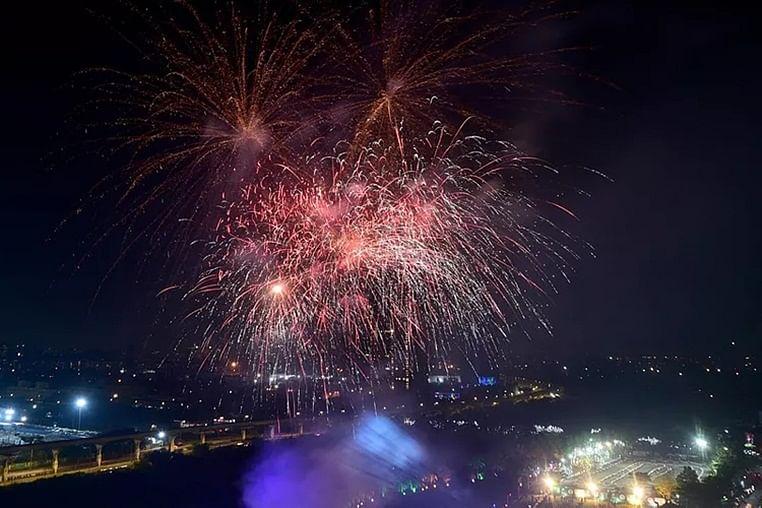 Diwali 2019 How To Send Diwali Wishes Using Whatsapp Stickers