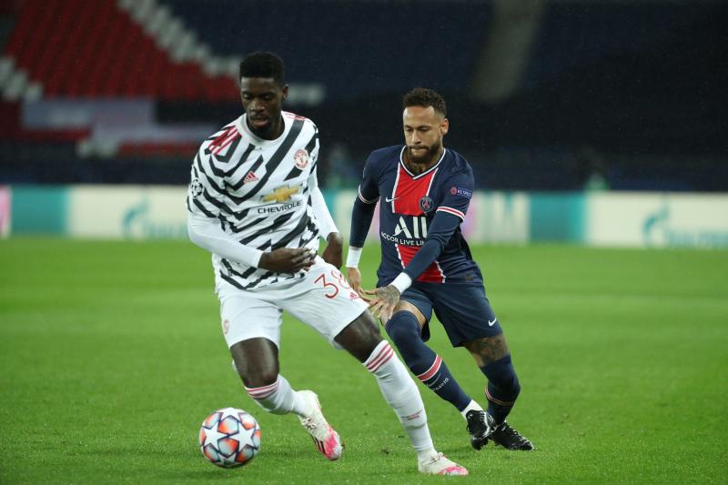 He Owns Paris Wikipedia Edited To Hail Axel Tuanzebe S Massive Performance Against Mbappe