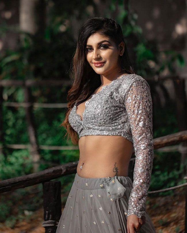 Yashika Aannand Flaunts Her Beauty In Pictures