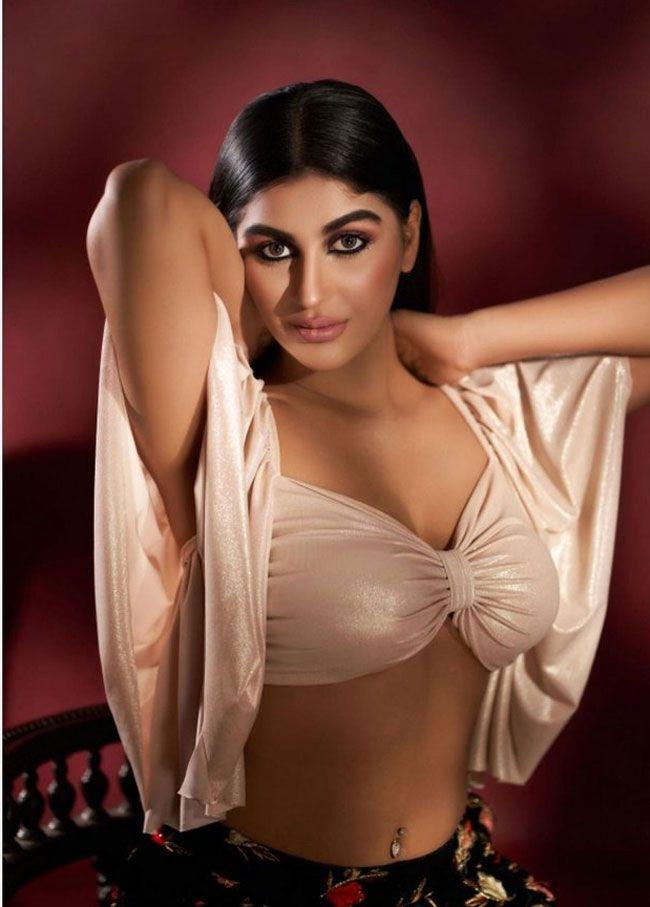 Yashika Aannand Flaunts Her Beauty In Pictures
