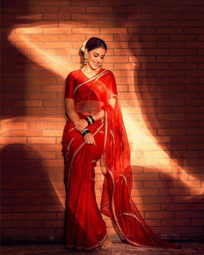 Genelia is Stunning Looks in a Red Saree