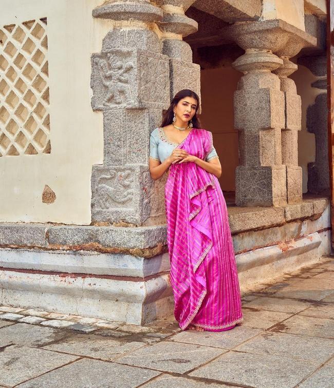 Lakshmi Manchu Shiny Looks in a Violet Saree
