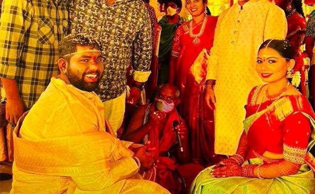Viva Harsha Marriage Pics