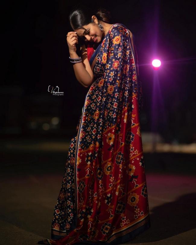 Actress Poorna New Latest Photo Shoot in Saree | Tupaki English
