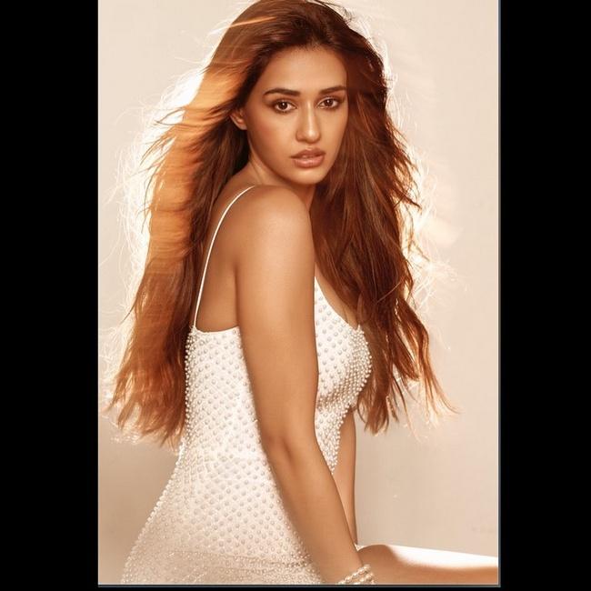 Disha Patani Charms With Her Enticing Looks