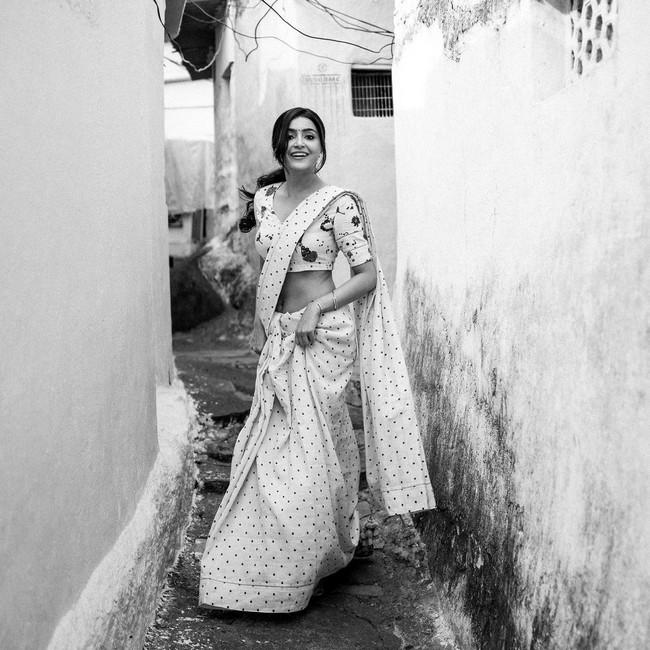 Avanthika Mishra Black and White Pics in Saree