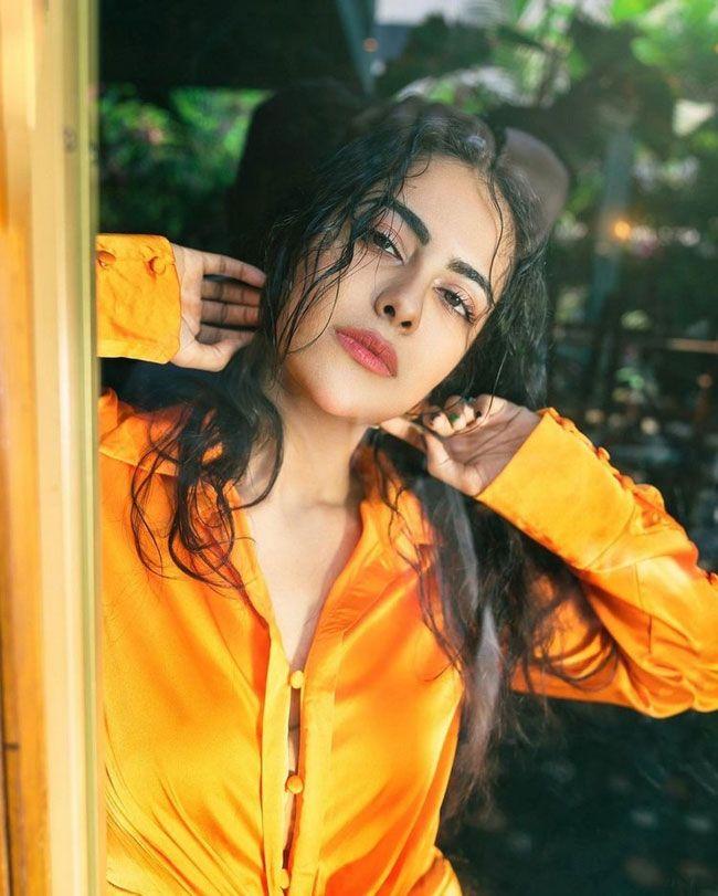 Staggering Poses Of Avika Gor In Yellow