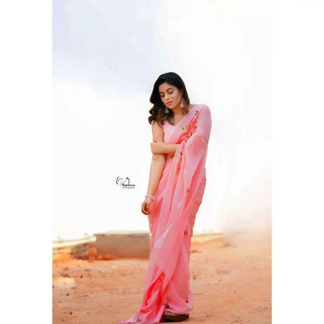Poorna Beautiful Poses in Pink Saree