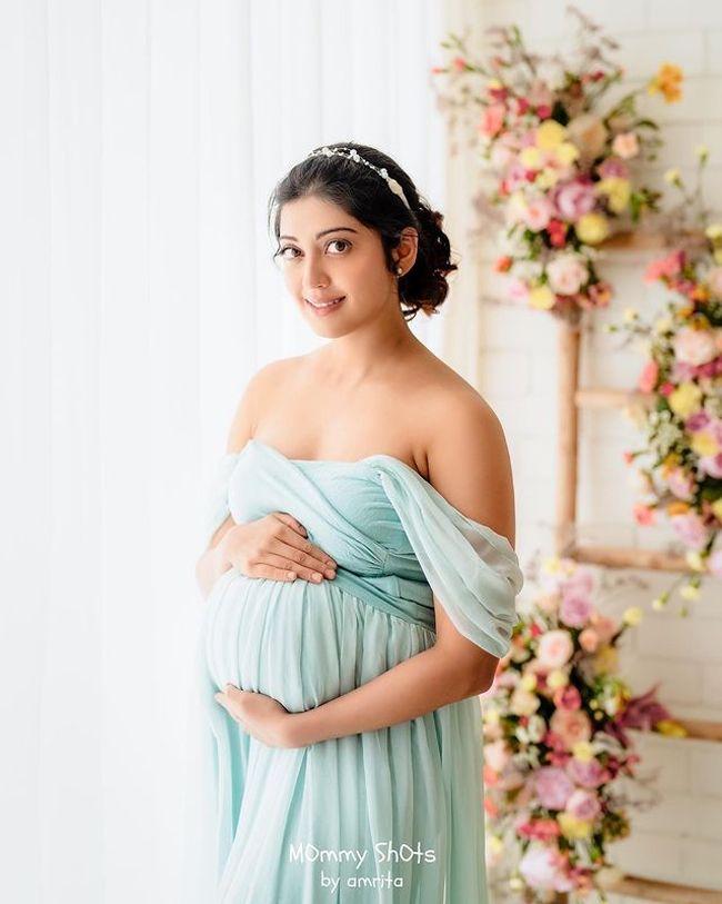 Pranitha Subhash Glowing With Her Baby Bump
