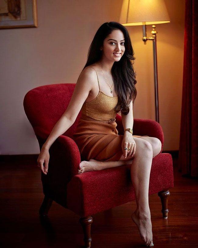 Sandeepa Dhar Stunning Poses In Black