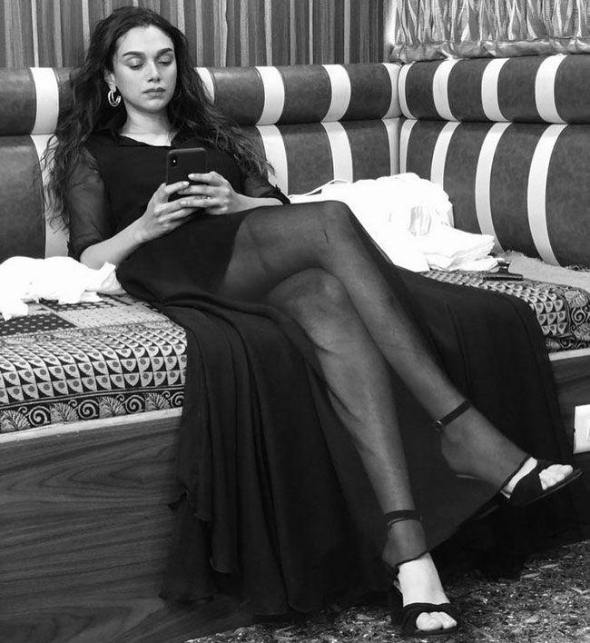 Aditi Rao Hydari Oozing Glamour In Her Latest Photoshoot