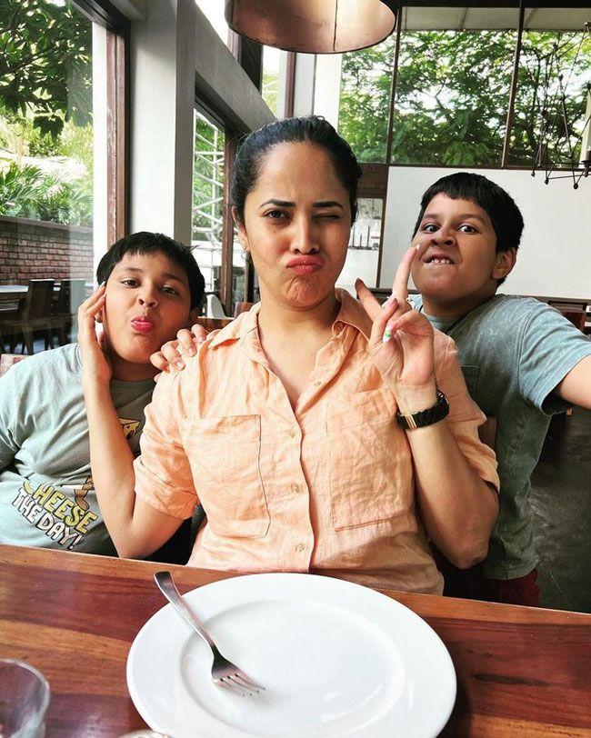 Anasuya Bharadwaj Enjoying Her Family Time