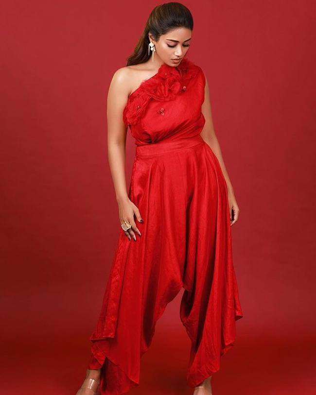 Nivetha Pethuraj Mesmerising Looks In Red