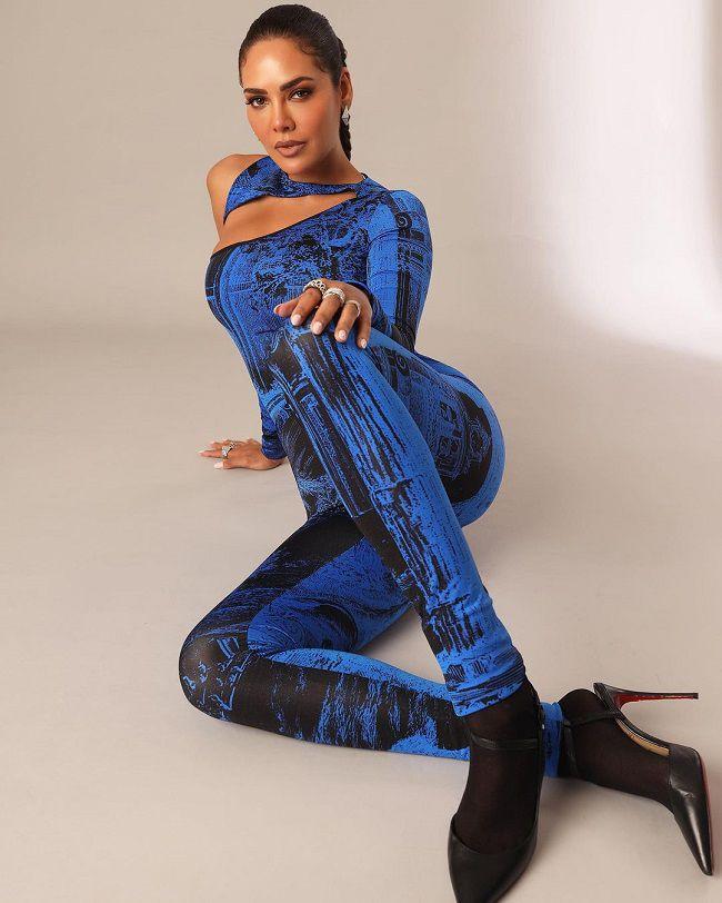 Esha Gupta Scorching Looks In Blue Outfit