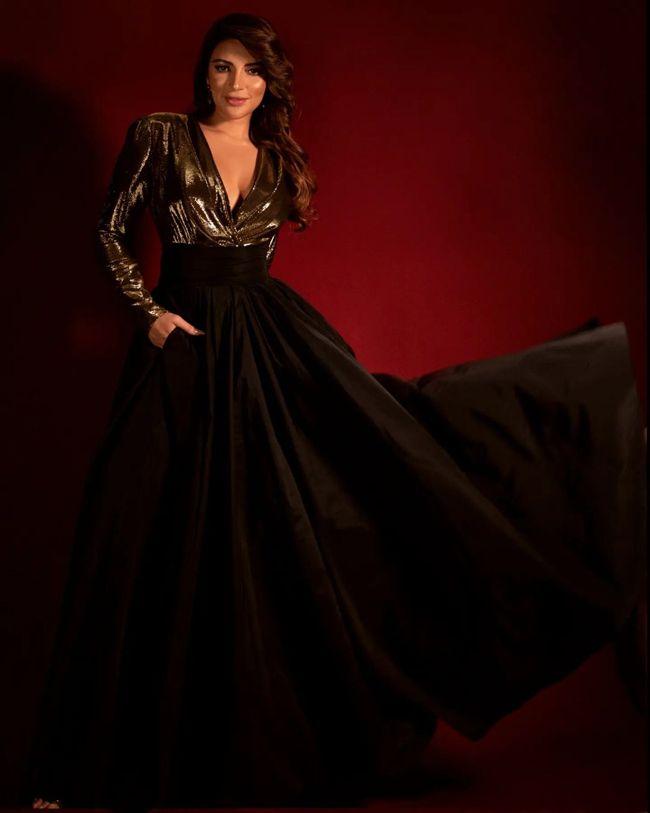 Stunning Looks Of Shama Sikander In Black