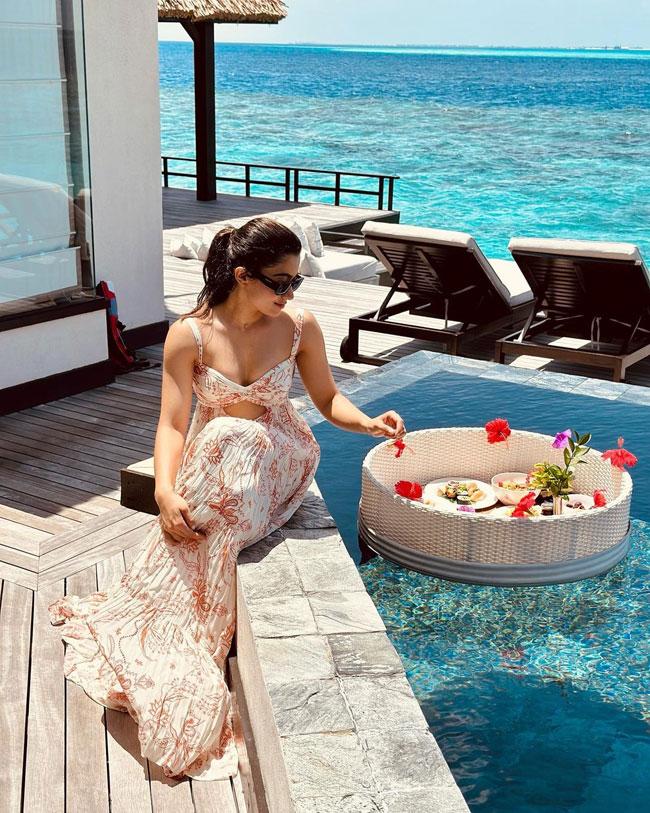 Rashmika Mandanna Enjoying Her Vacation In Maldives