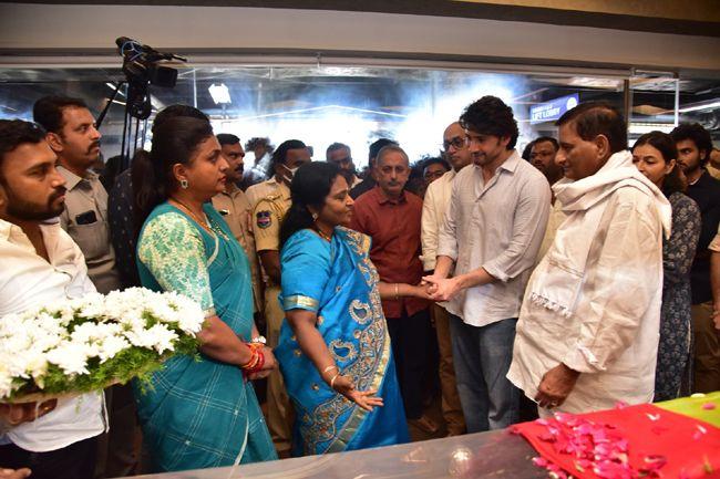 Celebrities Paying Respect To Superstar Krishna Day-2 Set-3