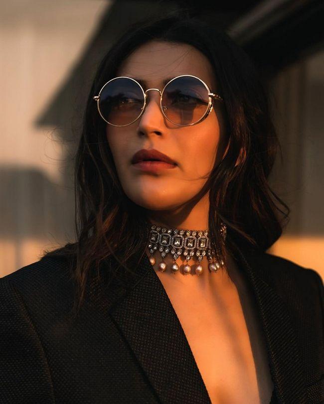 Delightful Clicks Of Karishma Tanna In Black Suit
