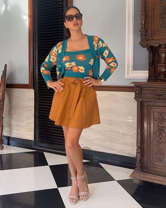 Stylish Sunny Leone Poses In Modern Outfit