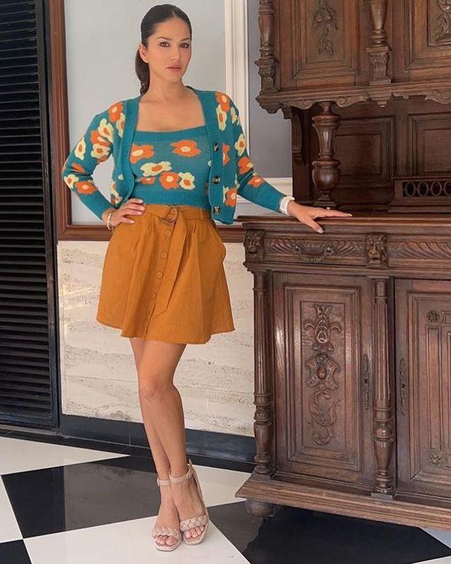 Stylish Sunny Leone Poses In Modern Outfit