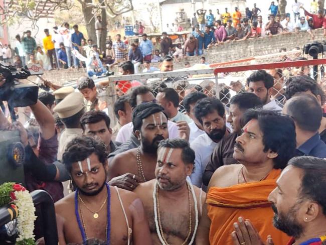 Pawan Performs Special Pooja At Kondagattu Temple