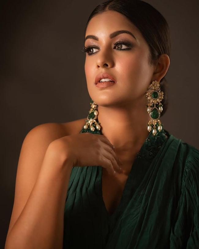 Lovely Looks Of Ishita Dutta In Green