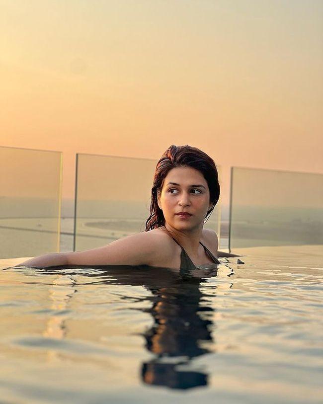 Steamy Clicks Of Shraddha Das In The Pool