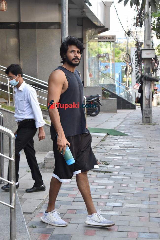 Actor Sundeep Kishan Spotted at Gym