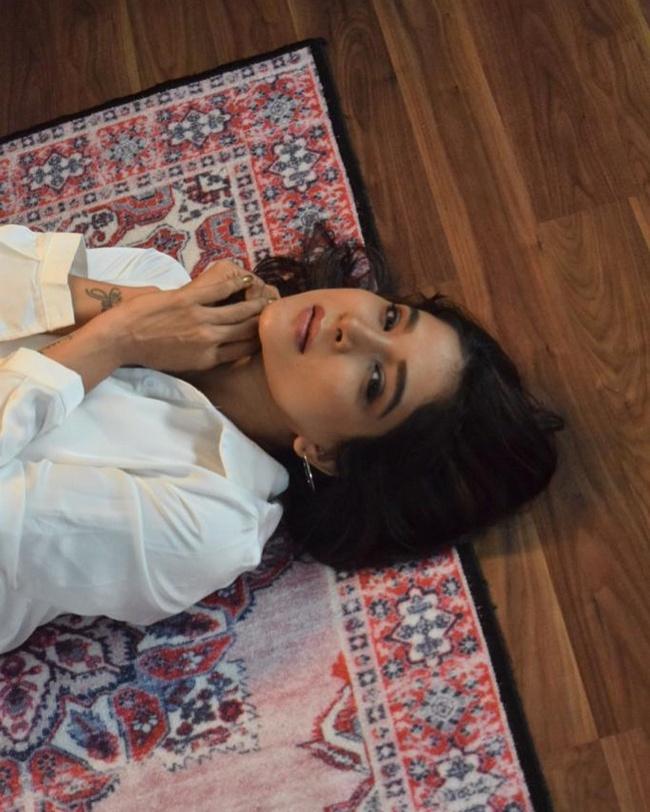 Actress Sakshi Latest Picstures