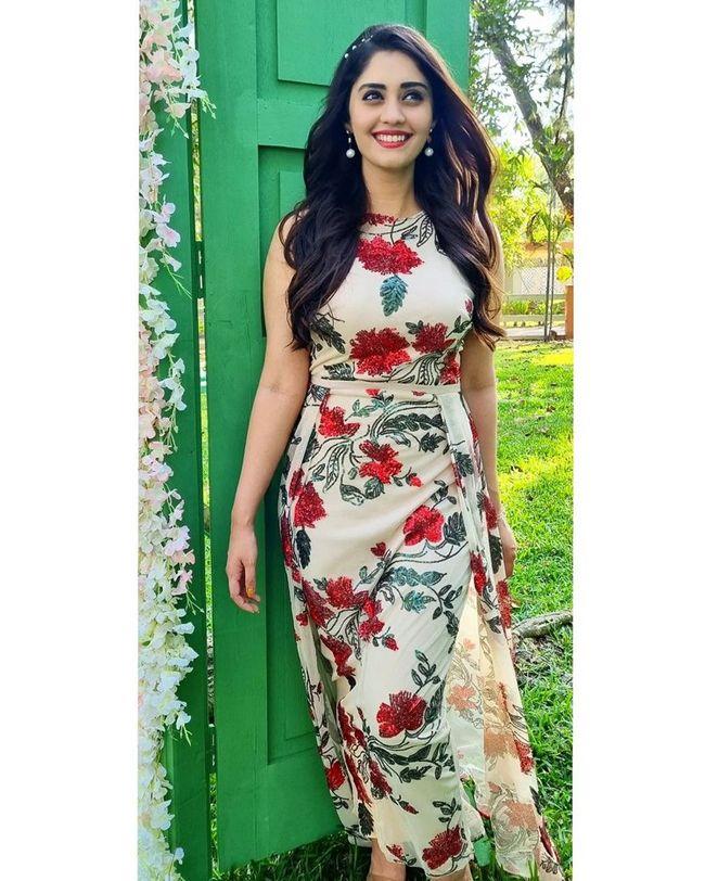 Subhi Puranik Oozing Glamour In Her Latest  Photoshoot