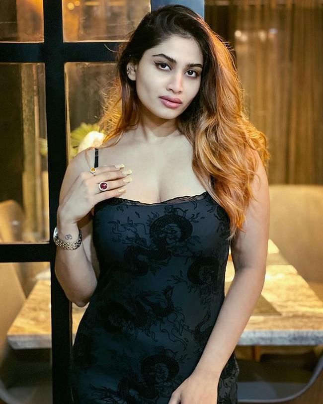 Gorgeous Shivani Narayanan