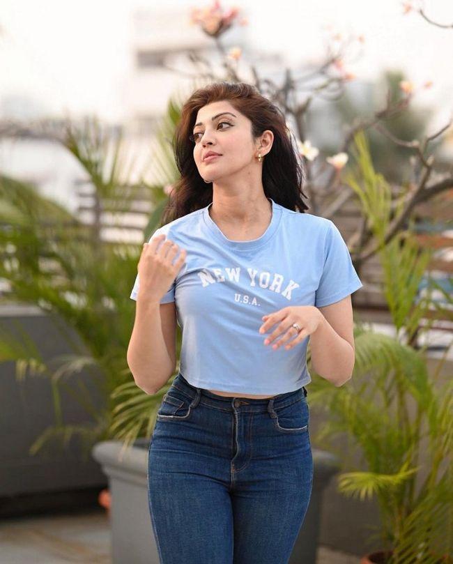 Pranitha Trendy Clicks In Jeans
