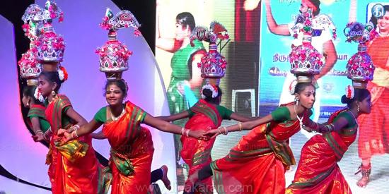 களைகட்டும் 75வது சுதந்திர தின கொண்டாட்டம்!: சென்னை மெட்ரோ ரயில் நிலையங்களில் கிராமிய கலை நிகழ்ச்சிகள் ஏற்பாடு..பொதுமக்கள் இலவசமாக காணலாம்..!! | Dinakaran