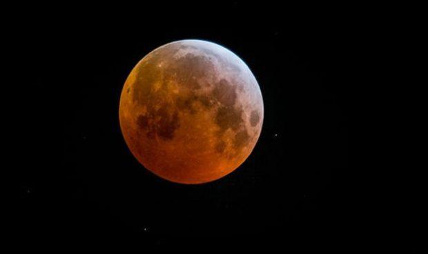 Lunar eclipse: Darshan timings revised at Kukke Subrahmanya and Kateel  Durgaparameshwari temples | udayavani