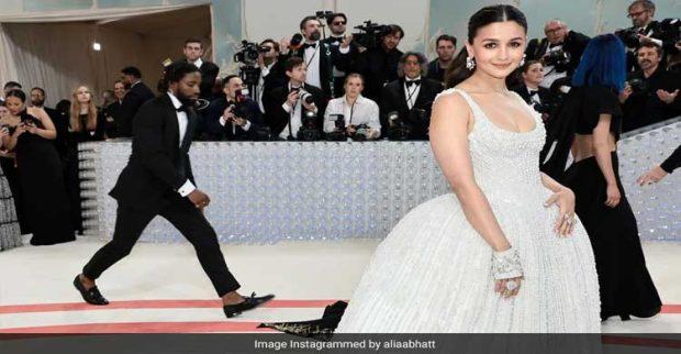 Alia Bhatt channels iconic Chanel bride at Met Gala debut in 'made in  India' creation