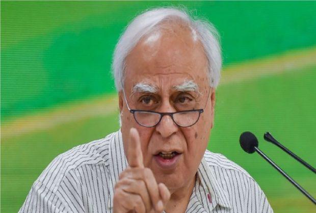 Rajya Sabha MP Kapil Sibal expected to address AAP's 'Maha Rally' |  udayavani
