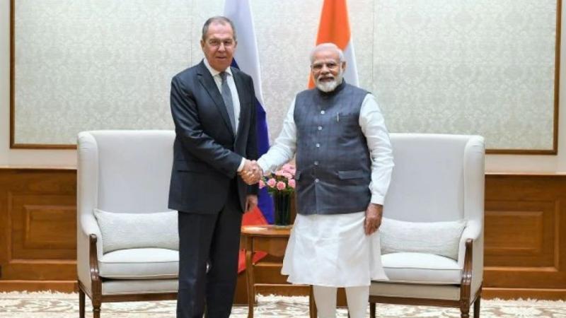 क्या भारत-रूस दोस्ती पर ख़तरा मँडरा रहा है?