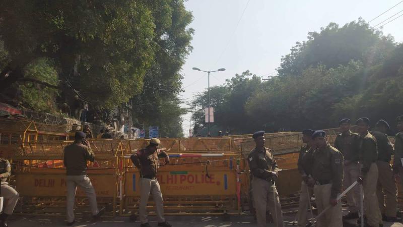जेएनयू हिंसा: दिल्ली पुलिस की भूमिका पर सवाल ही सवाल