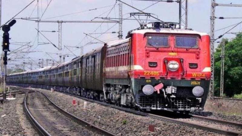 श्रमिक ट्रेन से 60 लाख प्रवासियों को ढोया, संचालन ख़र्च का 15% वसूल हुआ: रेलवे