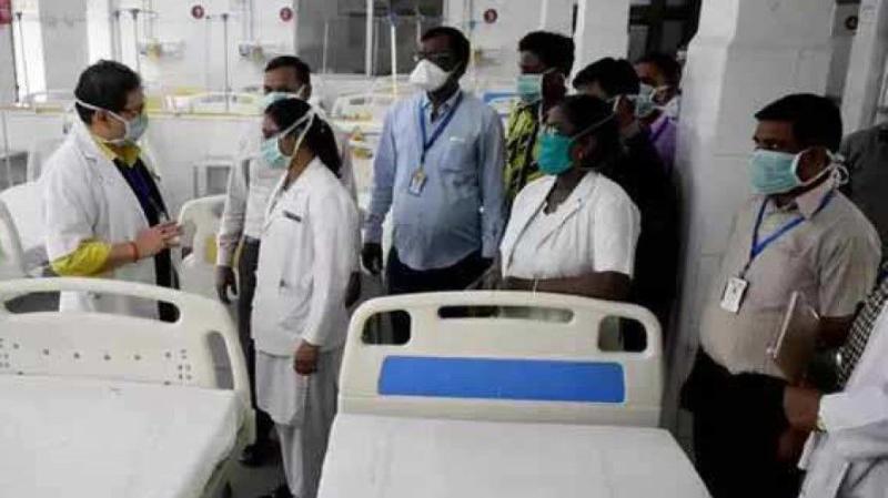 कर्नाटक: बेंगलुरु से 3338 कोरोना मरीज़ 'लापता' हुए, नहीं ढूढ पा रहा प्रशासन