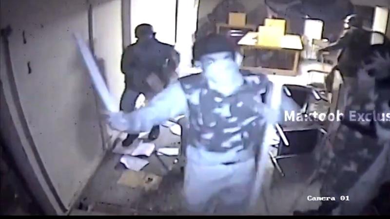 दूसरा वीडियो : जामिया लाइब्रेरी में पुलिस ने की तोड़फोड़, सीसीटीवी कैमरा तोड़ा