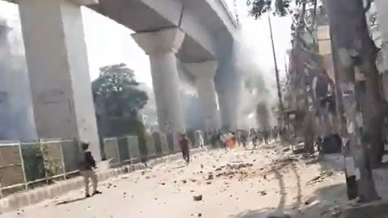दिल्ली दंगा: गोली से 82 घायल, बड़े स्तर पर बंदूकों का इस्तेमाल, पहले से थी तैयारी?
