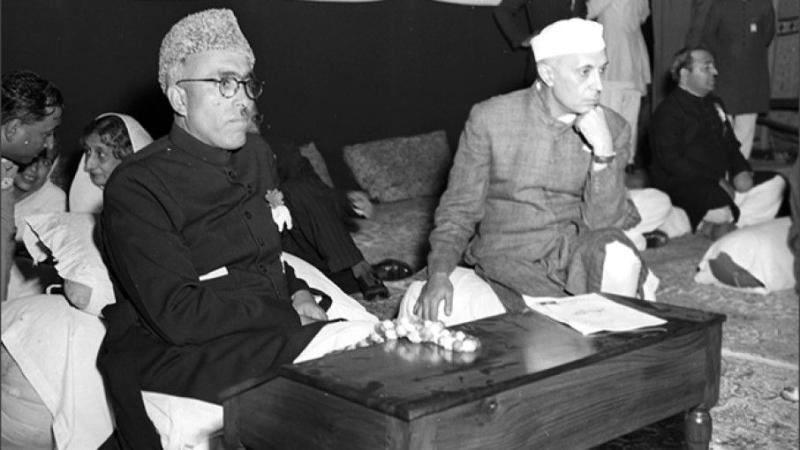 अनुच्छेद 370 : विलय पर टालमटोल से शेख़ अब्दुल्ला बने नेहरू के 'दुश्मन'
