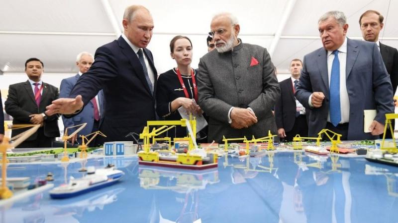 अमेरिका-पाक दबाव के बावजूद भारत की रूस में दिलचस्पी क्यों?