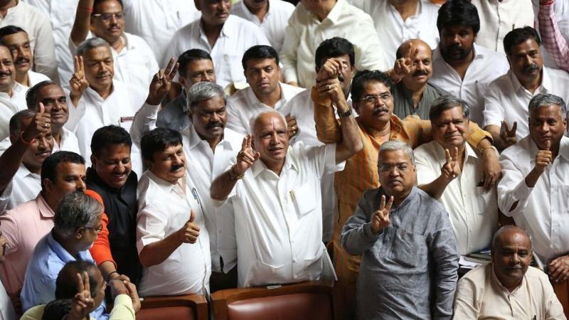 कर्नाटक: सरकार बनाने में जुटी बीजेपी, येदियुरप्पा बन सकते हैं सीएम