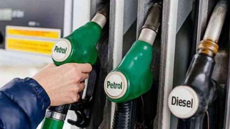 पेट्रोल-डीज़ल 13 दिनों में 7 रुपये से ज़्यादा महँगा हुआ