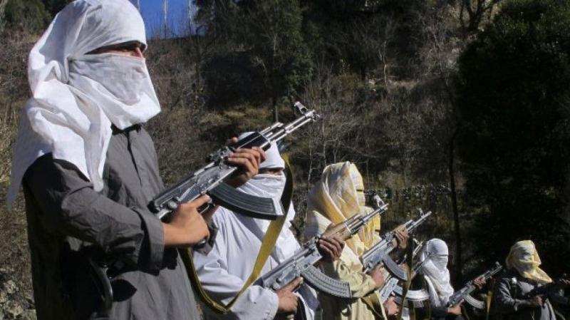 जम्मू-कश्मीर : पुलवामा में मुठभेड़, जैश के तीन आतंकवादी मारे गए